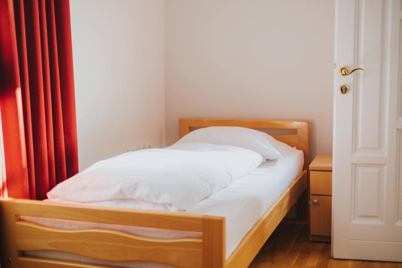 Motel Vila Bakarni Brčko Extérieur photo